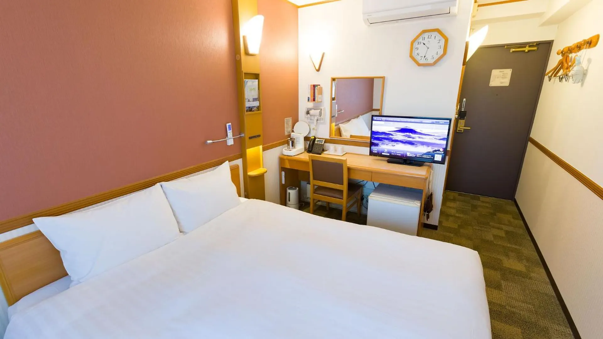Toyoko Inn Osaka Temmabashi Otemae 3*,